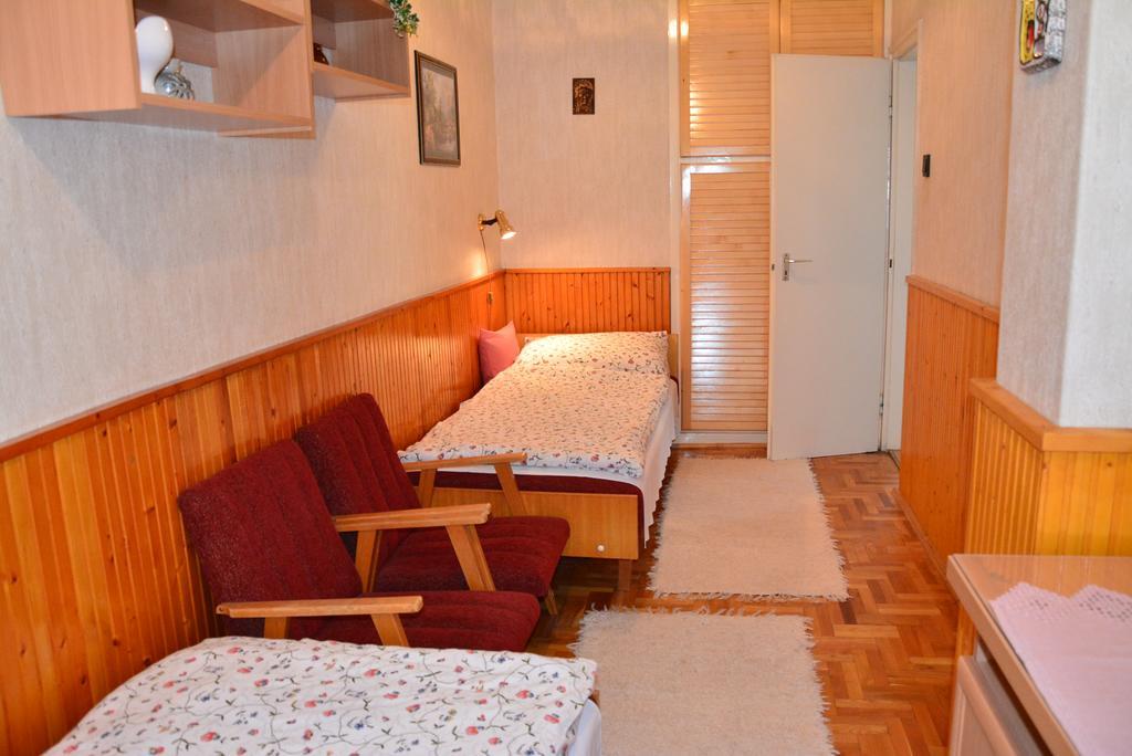 فيلا Rozsa Nyaralohaz Balatonboglár المظهر الخارجي الصورة