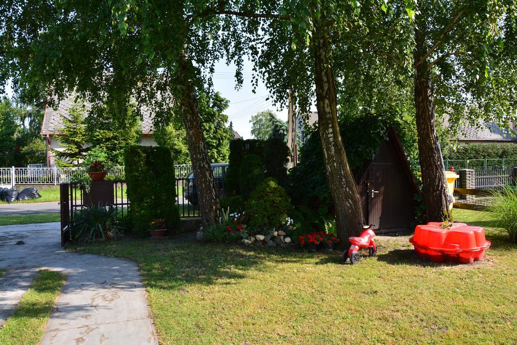 فيلا Rozsa Nyaralohaz Balatonboglár المظهر الخارجي الصورة